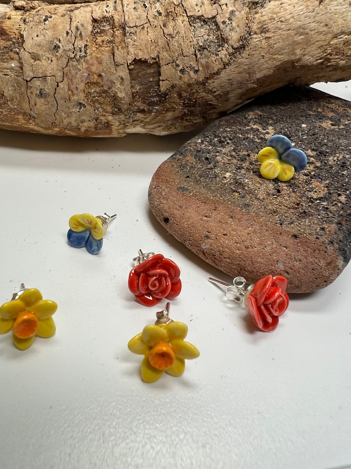 Porcelænsørestik påskelilje 'Sig det med blomster - til Mors Dag'
