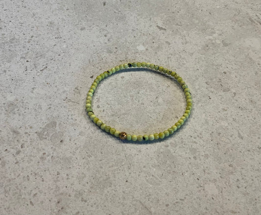 Armbånd i serpentin og elastik