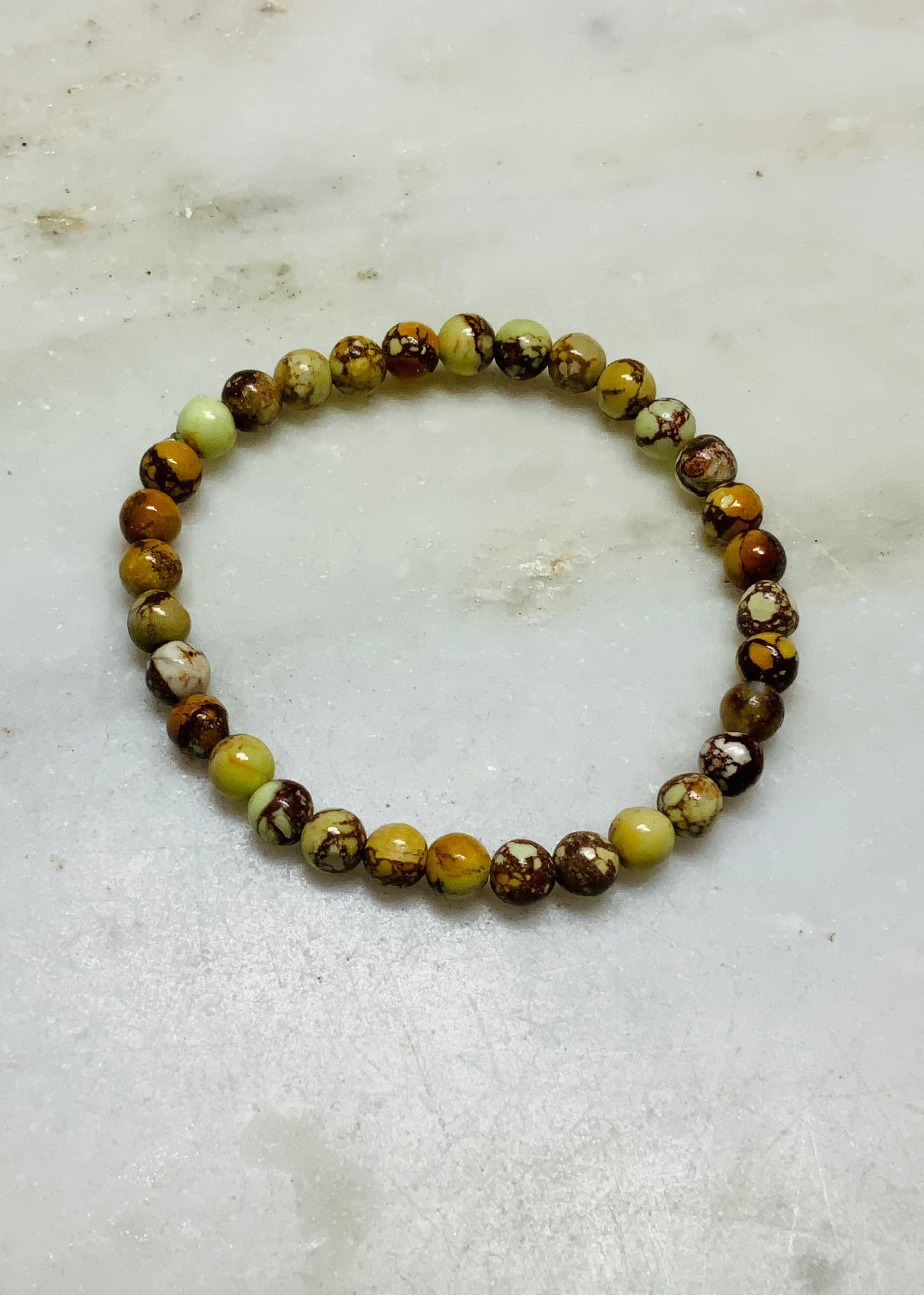 Armbånd i lemon chrysopras