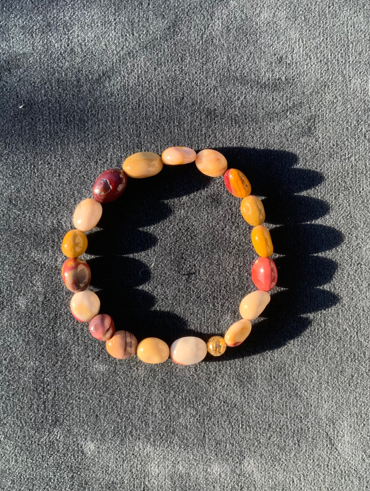 Armbånd i mokait nugget